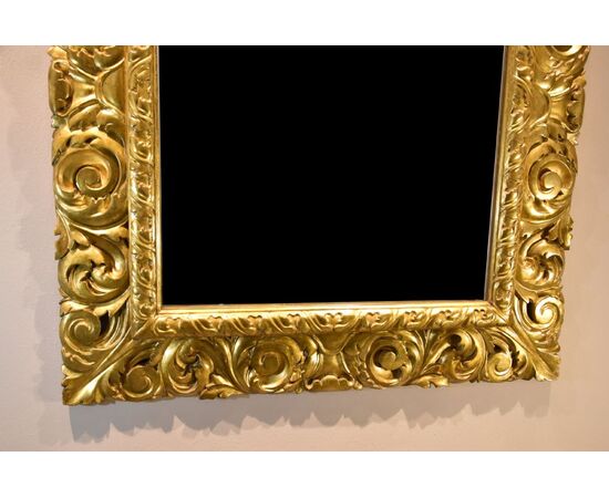 Large Florentine mirror from the early 18th century