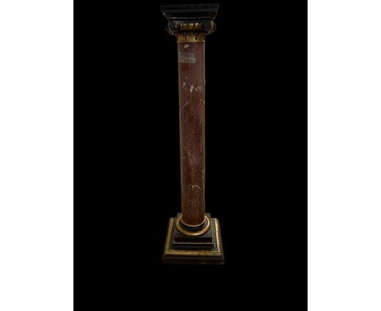 COLONNA IN MARMO ROSSO