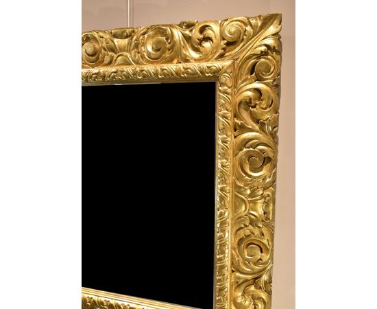 Large Florentine mirror from the early 18th century