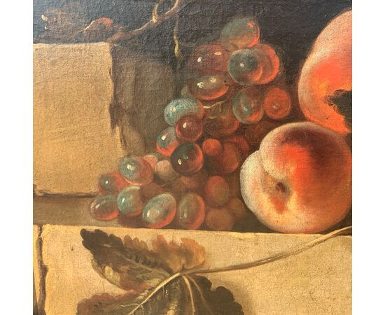 Jean-Baptiste Oudry (Parigi 1686 - Beauvais 1755) cerchia di - Architettura con natura morta di frutta.