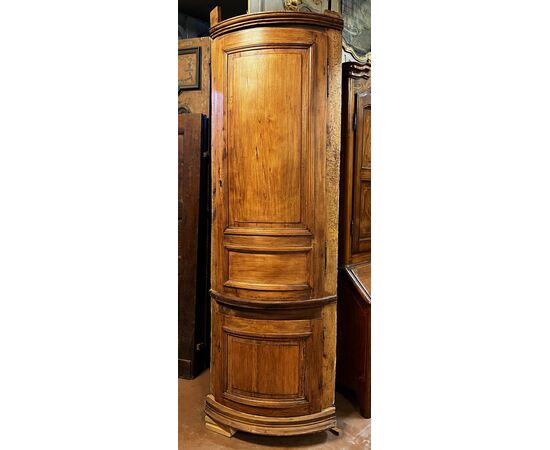 ARM255 - Coppia di placard/ angoliere in rovere, epoca '800, misure massime cm L 90 x H 241 x P 30