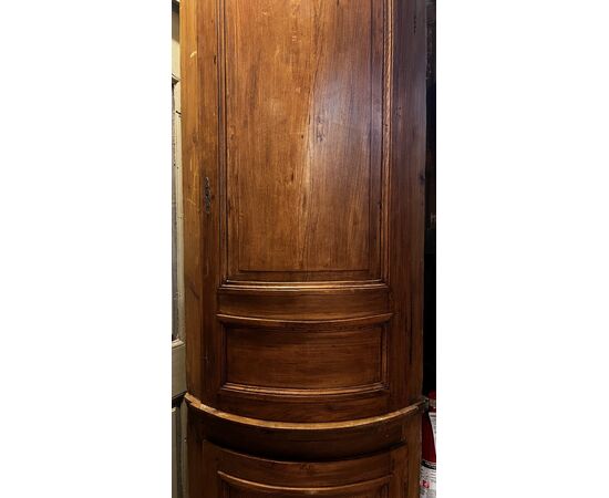 ARM255 - Coppia di placard/ angoliere in rovere, epoca '800, misure massime cm L 90 x H 241 x P 30