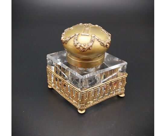 Raro set da scrittura epoca Napoleone III in bronzo dorato e cristallo