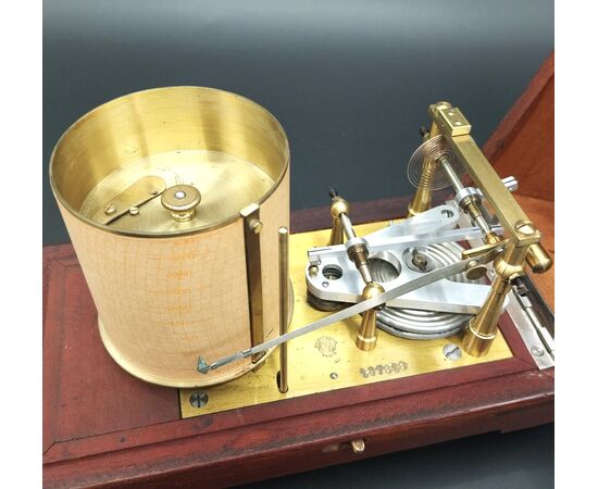 Barographic altimeter for aviation 0-4000 meters, Jules Richard, 1932.