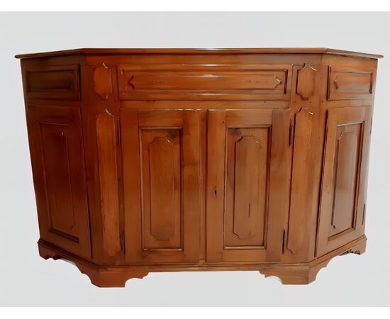 Credenza veneta scantonata in noce, XVIII secolo