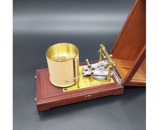 Barographic altimeter for aviation 0-4000 meters, Jules Richard, 1932.