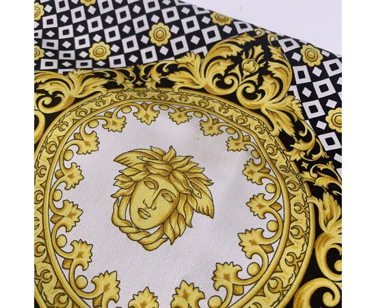 VERSACE Foulard Vintage in Seta Col. Multicolore