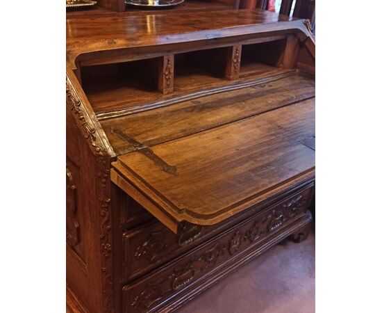 17th century slant-front desk