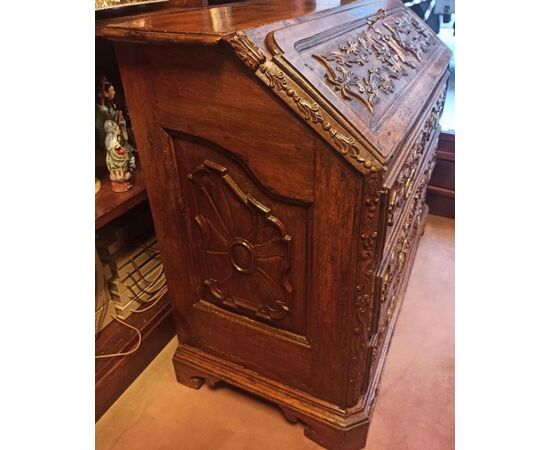 17th century slant-front desk