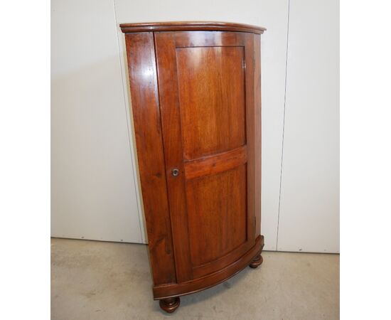 Antique walnut corner cabinet, 19th century