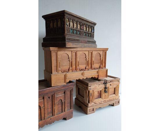 Chest models