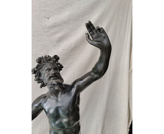 Bellissima scultura raffigurante Fauno danzante - H 80 cm