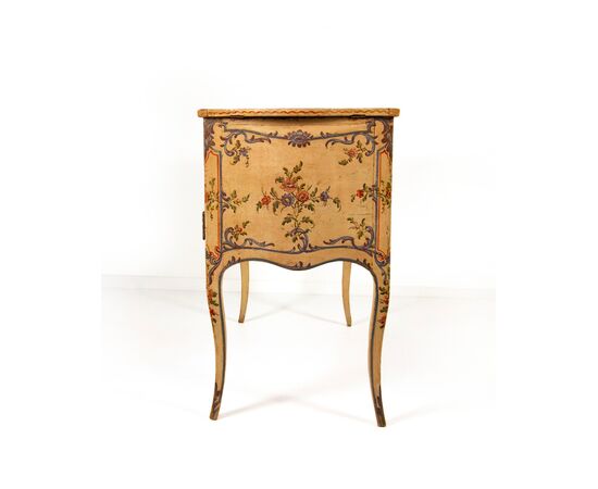 Lacquered wooden dressing table, Genoa, 18th century