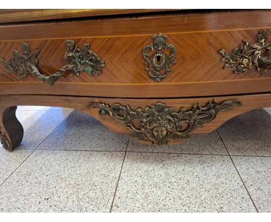 Louis XV chest of drawers