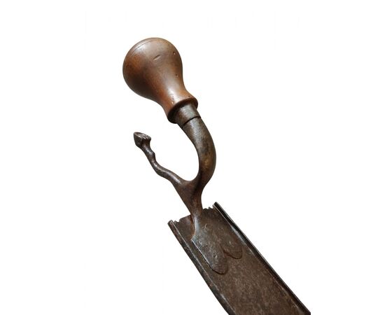 Zoomorphic tool for farriers from the late 19th century