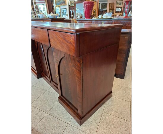 Credenza in mogano inglese