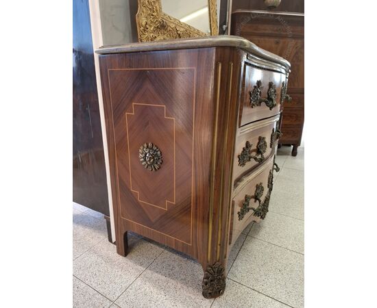 Louis XV chest of drawers