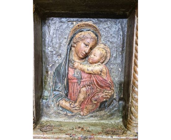 MADONNA CON BAMBINO