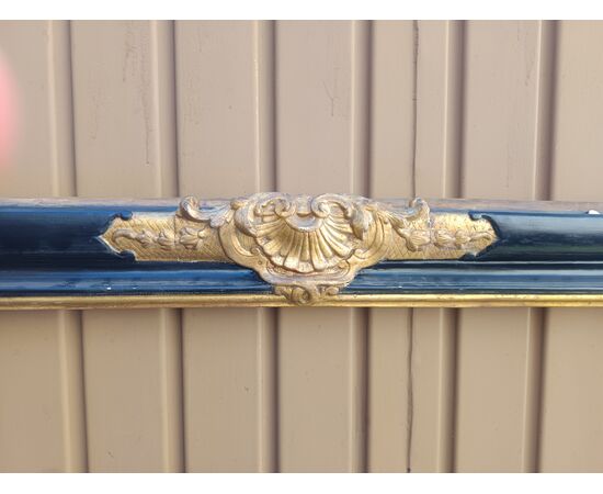 Elegant late 19th century frame