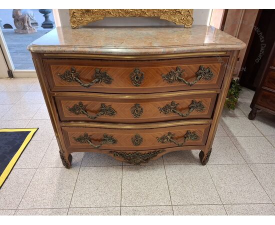 Louis XV chest of drawers