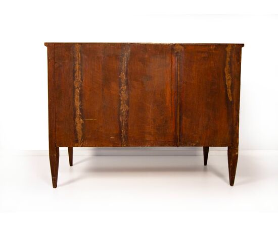 Rosewood veneered chest of drawers, late 18th-early 19th century