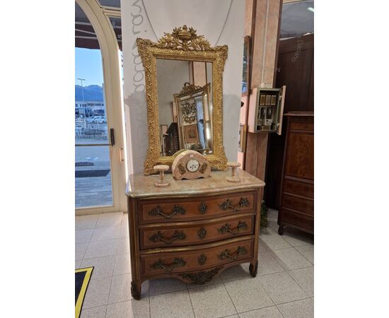 Louis XV chest of drawers