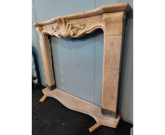 Elegante camino in marmo nembro rosa con soglia - 119 x H 102 cm - Venezia