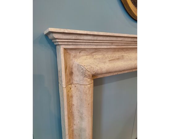 Elegante camino in marmo botticino - 139 x H 130 cm - Venezia