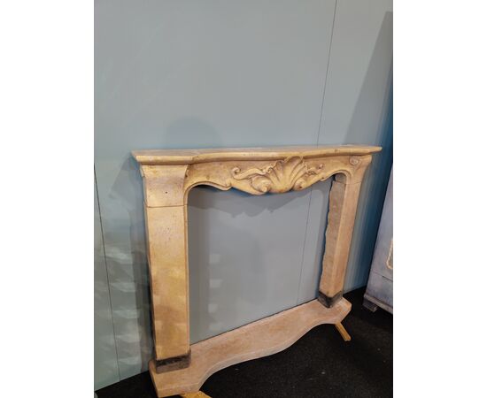 Elegante camino in marmo nembro rosa con soglia - 119 x H 102 cm - Venezia