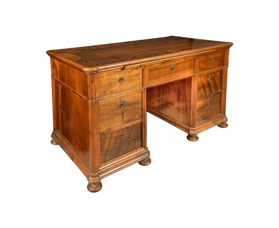 Walnut veneered trestle desk. Italy, first half of the 19th century.