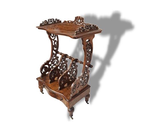 Canterbury in Walnut Burr - England - 19th Century