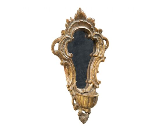 Gilded wooden stoup. Italy, 18th century.