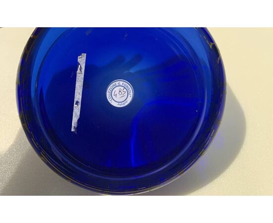 Ciotola in vetro soffiato di Murano, dipinta in oro e in policromia - Manifattura Barovier & Toso. Murano, fine XIX secolo. Ciotola in vetro soffiato di Murano, dipinta in oro e in policromia - Manifattura Barovier & Toso. Murano, fine XIX secolo.