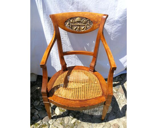 Quattro poltrone in legno intagliato. Italia, metà XIX secolo. Quattro poltrone in legno intagliato. Italia, metà XIX secolo.