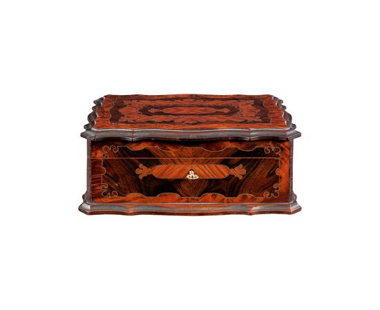 Carved and veneered wooden box. Italy, early 20th century. Carved and veneered wooden box. Italy, early 20th century.