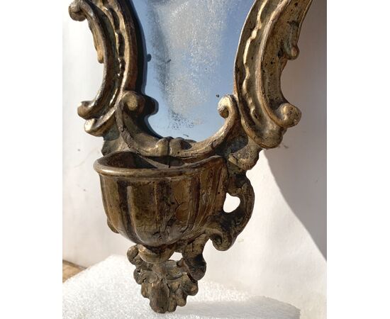 Gilded wooden stoup. Italy, 18th century.