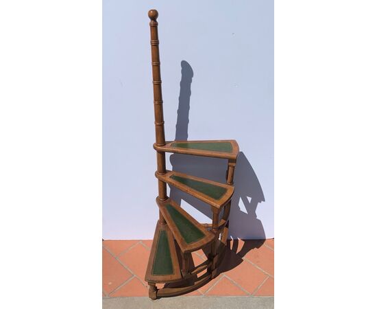 Four-step library ladder. Italy, 19th century.