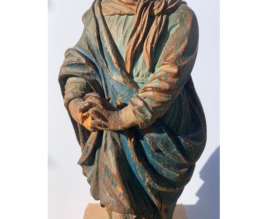 Carved and painted wooden sculpture - Praying Madonna - Italy, 17th-18th century.
