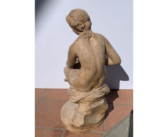Scultura in terracotta - Venere. Italia, XVIII secolo. Scultura in terracotta - Venere. Italia, XVIII secolo.