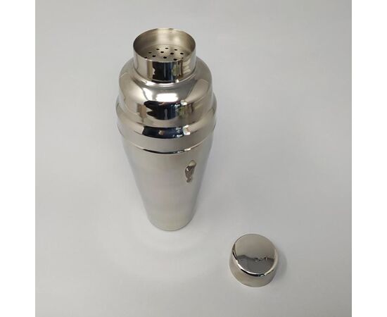 1960s Gorgeous Italian Cocktail Shaker in Stainless Steel
