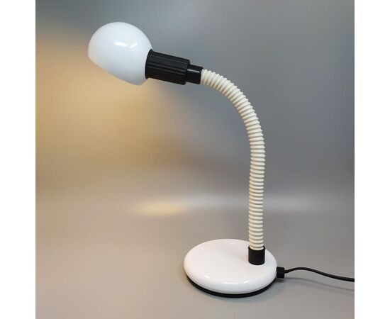 1970s Stunning Original White Table Lamp. Made in Italy by Veneta Lumi