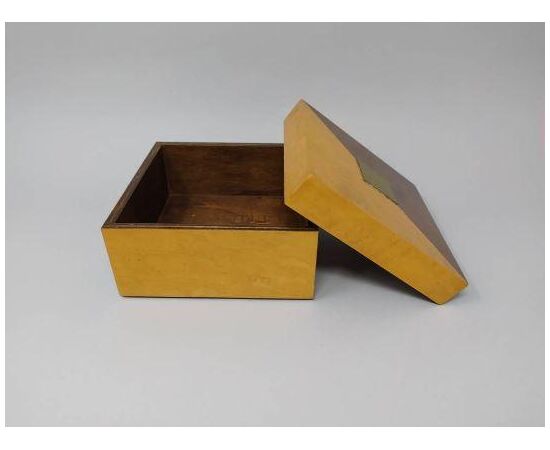 1970s Vintage Astonishing Birdeye Maple Box
