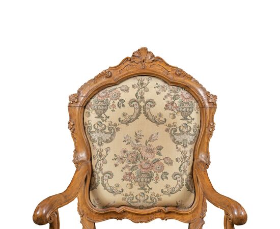 Carved wooden armchair. Venice, 18th century.