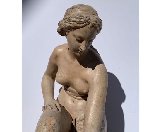 Terracotta sculpture - Venus. Italy, 18th century.