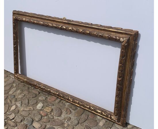 Baroque frame in carved and gilded wood. Lombardy, 17th century.