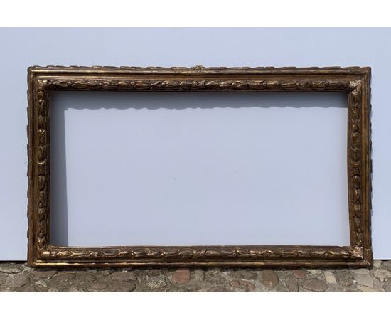 Baroque frame in carved and gilded wood. Lombardy, 17th century.