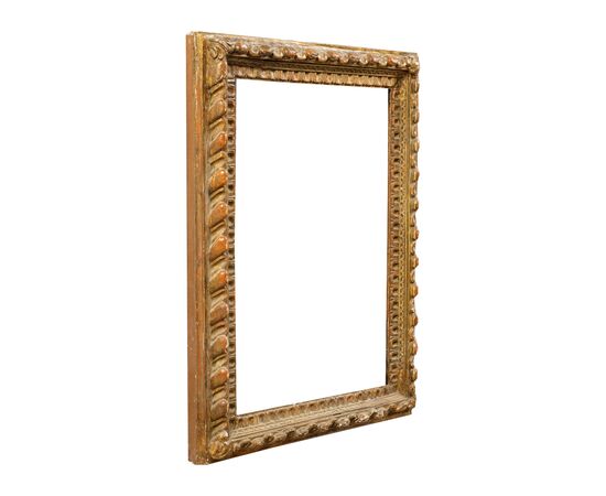 Baroque frame in carved, sculpted and gilded wood. Tuscany, 17th century.