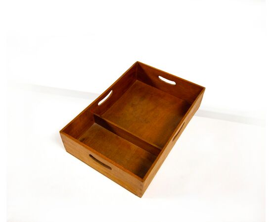 Piccola toilette lastronata in noce, fine XIX secolo