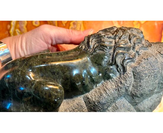 GRAND TOUR MARLE SCULPTURE OF THE LION OF LUCERNE - 19th century.