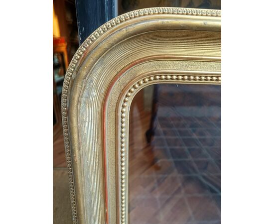 Cornice in foglia d'oro